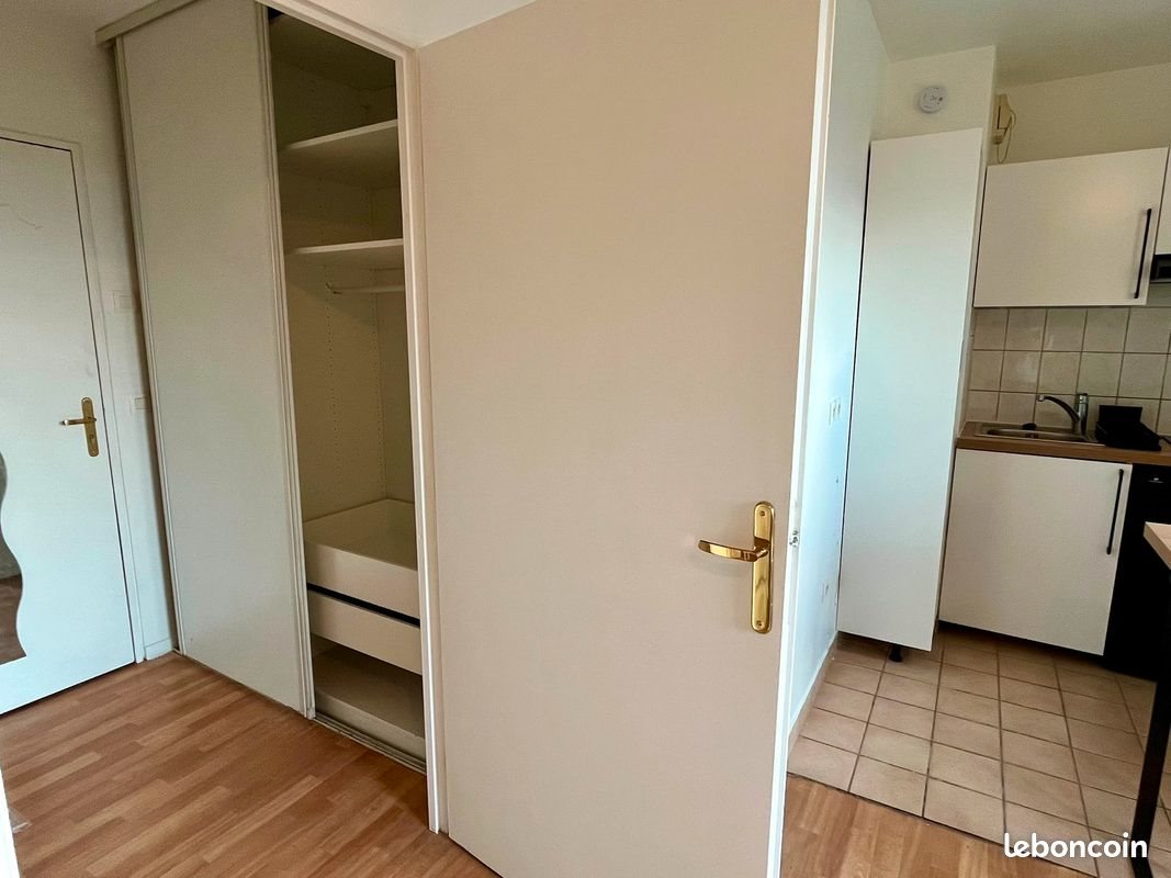 Appartement à louer, 26m², Poissy