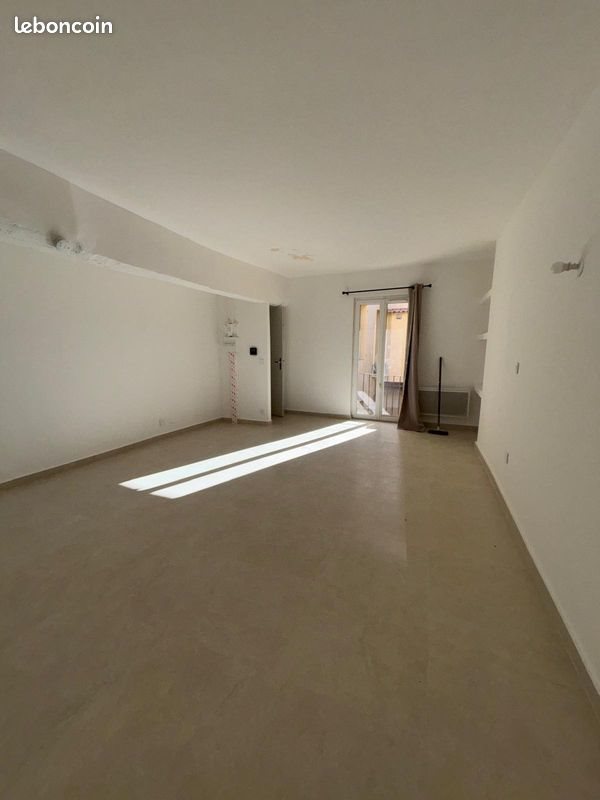 Appartement à louer, 35m², Carpentras