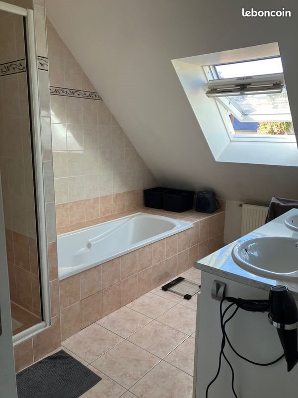 Maison à louer, 105m², Parthenay-de-Bretagne