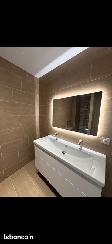 Appartement à vendre, 68m², Saint-Étienne-de-Saint-Geoirs