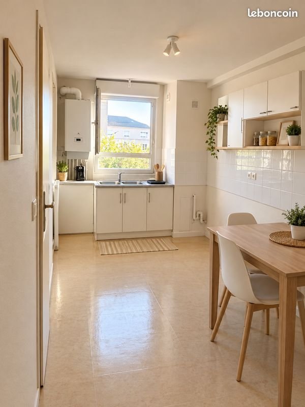 Appartement à louer, 89m², Saint-Laurent-sur-Saône