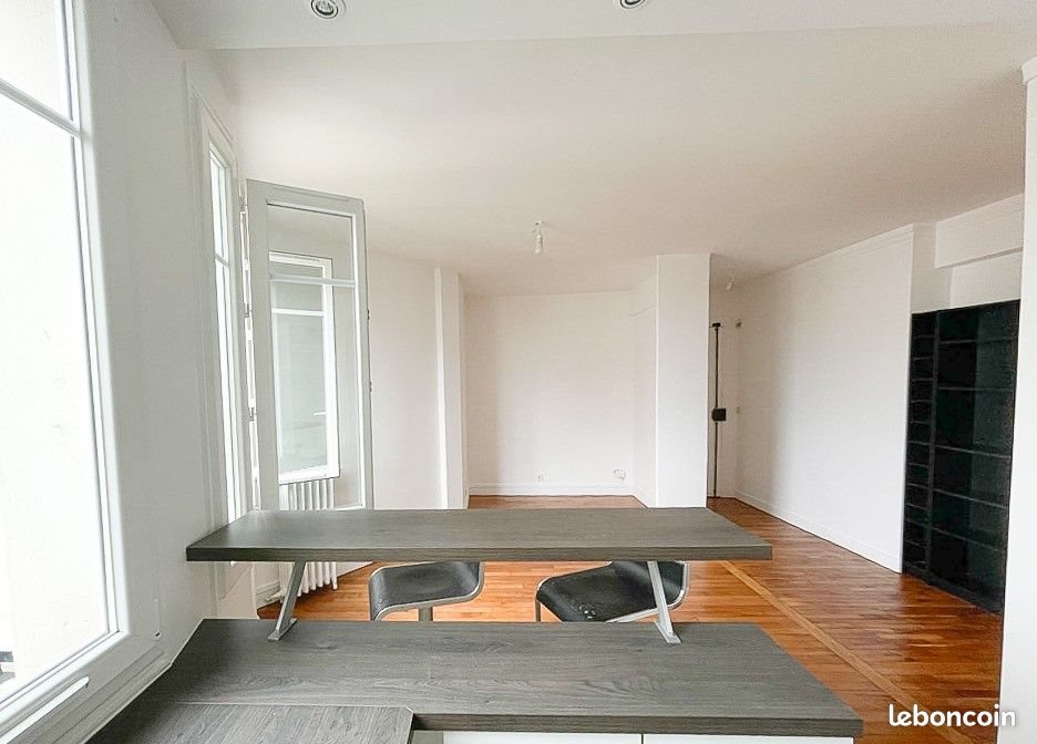 Appartement à louer, 46m², Courbevoie