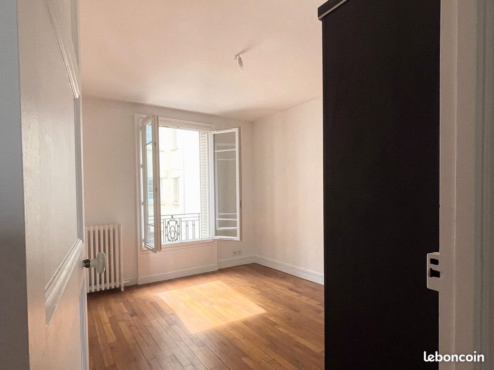 Appartement à louer, 46m², Courbevoie