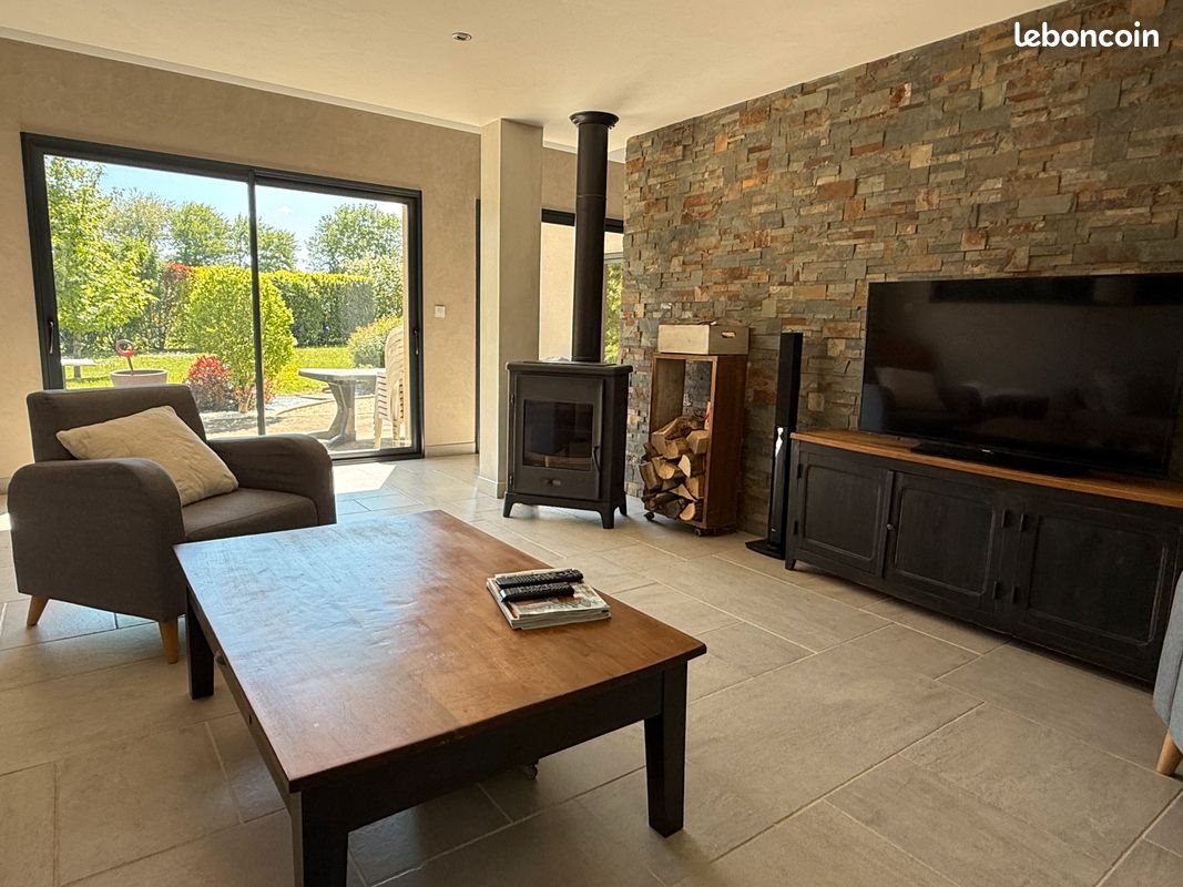 Maison à vendre, 170m², Saint-Yrieix-la-Perche
