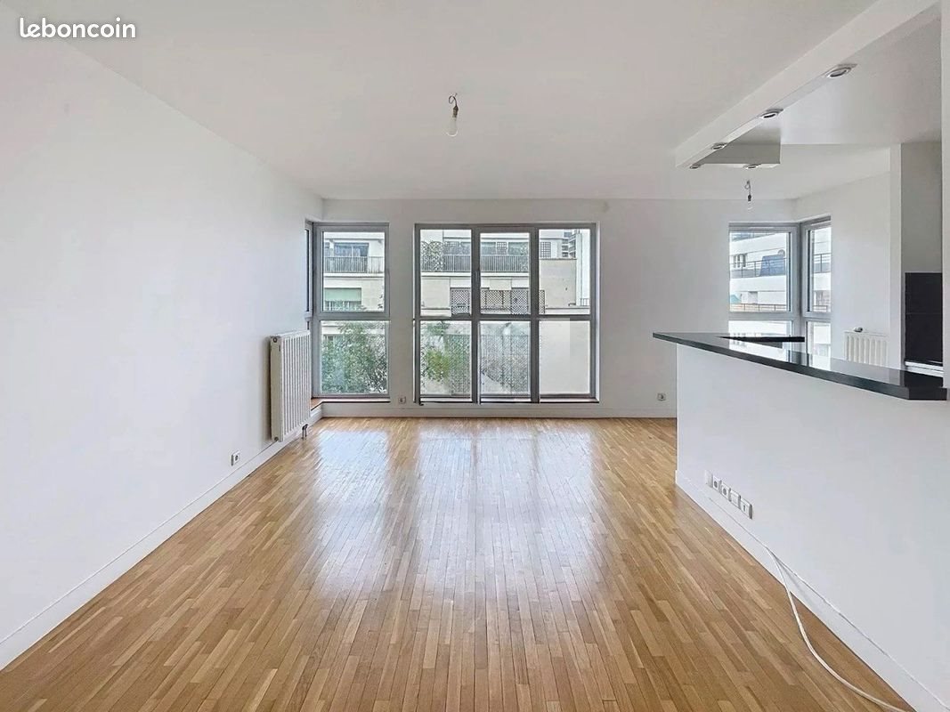 Appartement à louer, 70m², Courbevoie
