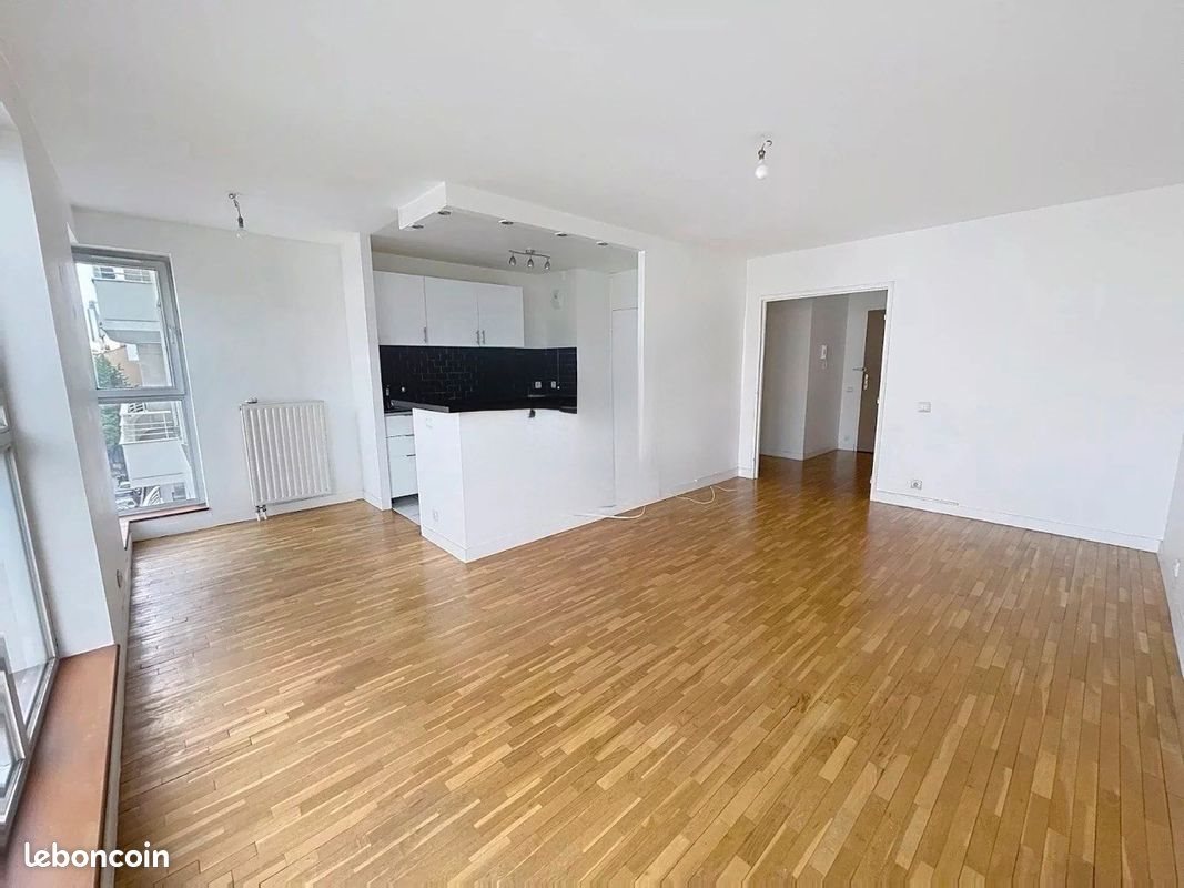Appartement à louer, 70m², Courbevoie