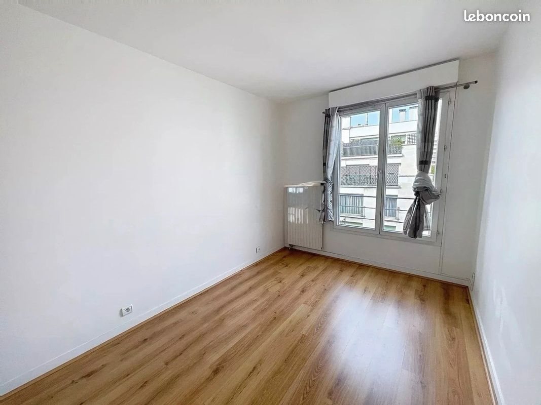Appartement à louer, 70m², Courbevoie