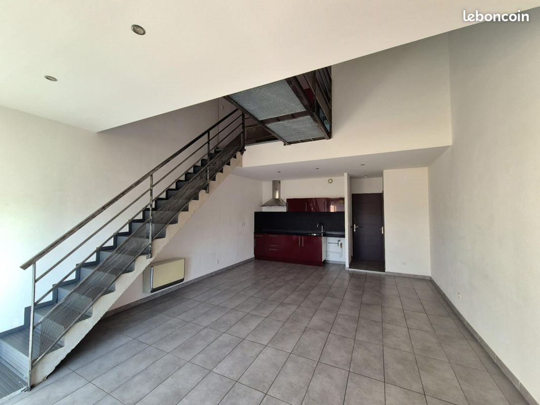 Maison à louer, 95m², Garons