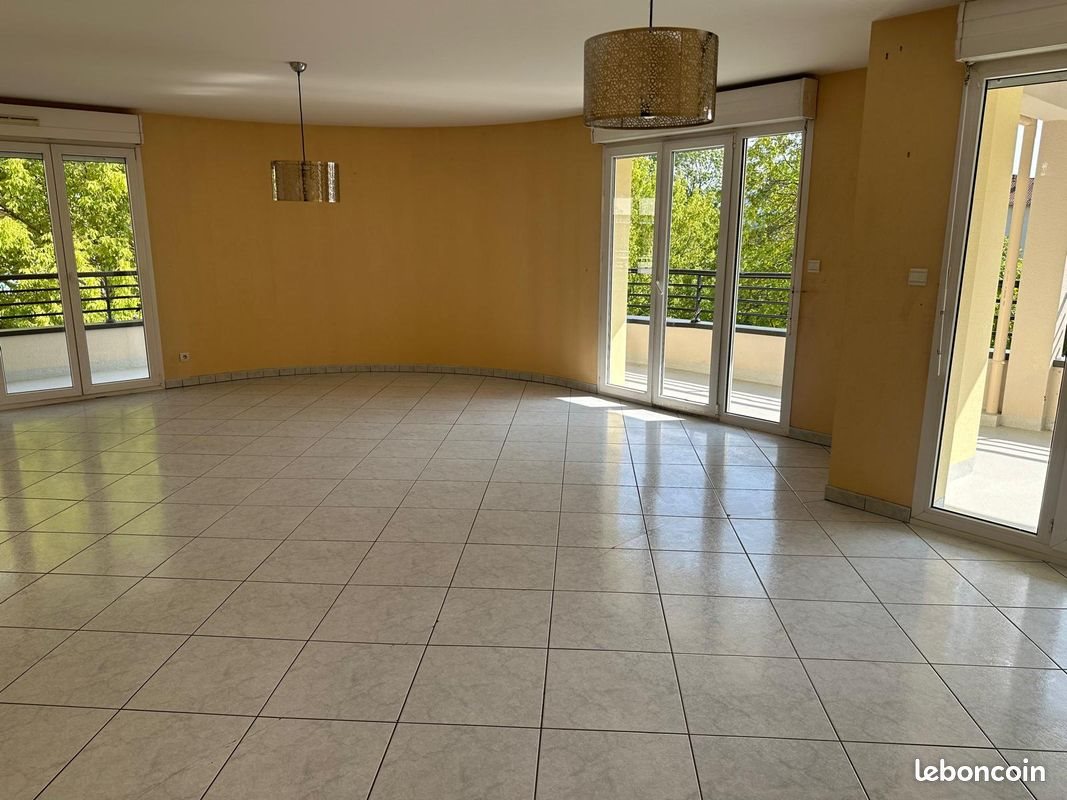 Appartement à louer, 99m², Besançon