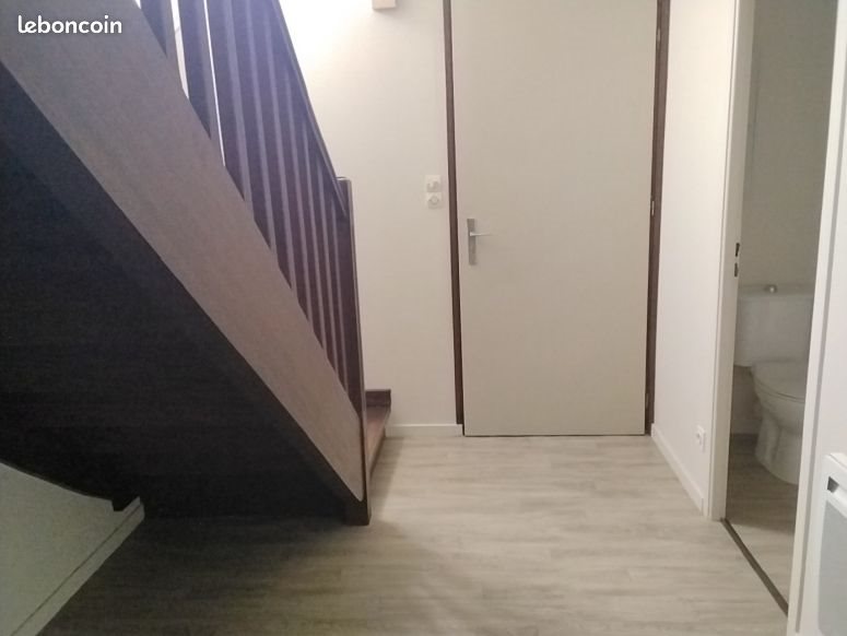 Maison à louer, 91m², Piégut-Pluviers