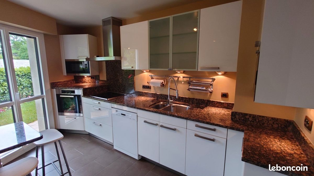 Appartement à louer, 151m², Compiègne