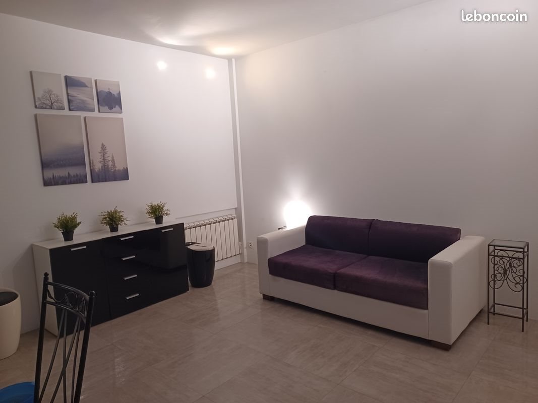 Appartement à louer, 80m², Marseille 8ème