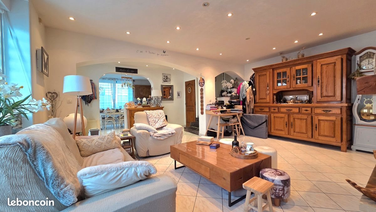 Maison à vendre, 144m², Etroeungt
