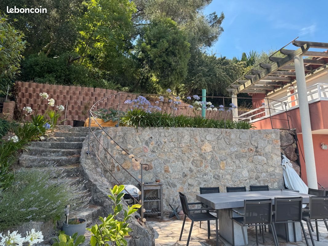 Maison à vendre, 111m², Eze
