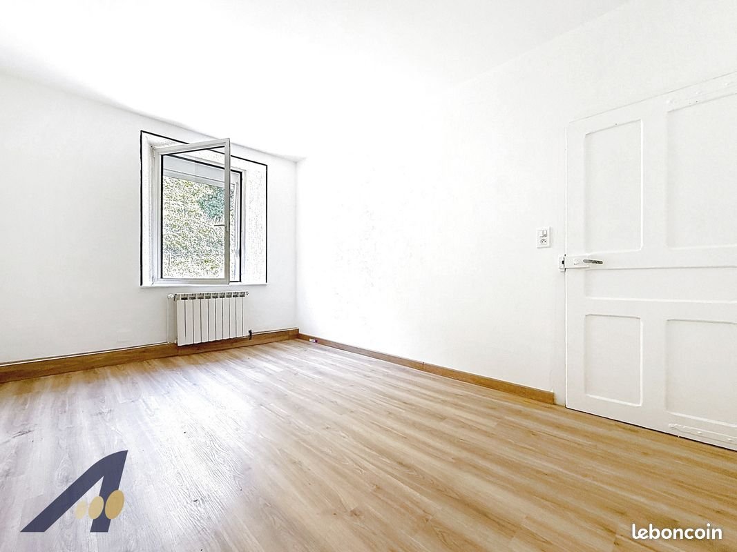 Appartement à vendre, 60m², Pont-de-Roide