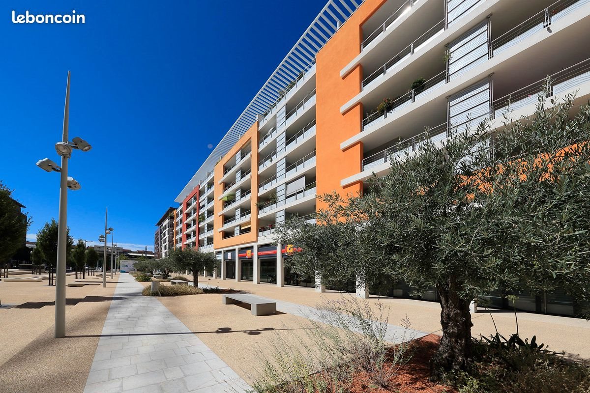 Appartement à louer, 76m², Nîmes