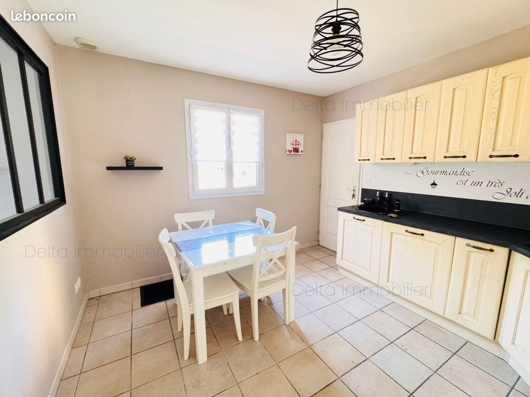 Maison à louer, 104m², Foëcy