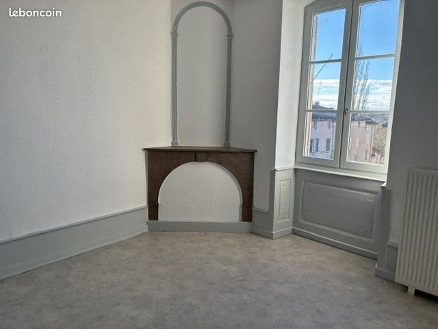 Appartement à louer, 48m², Saint-Amour