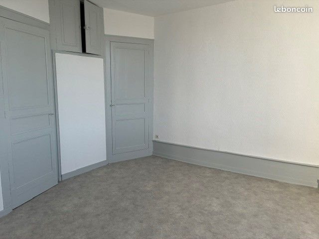Appartement à louer, 48m², Saint-Amour