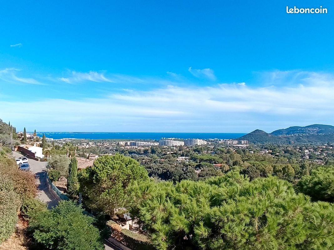 Appartement à louer, 39m², Mandelieu-la-Napoule