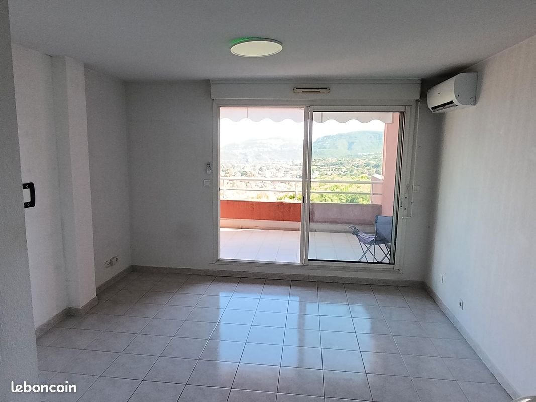 Appartement à louer, 39m², Mandelieu-la-Napoule