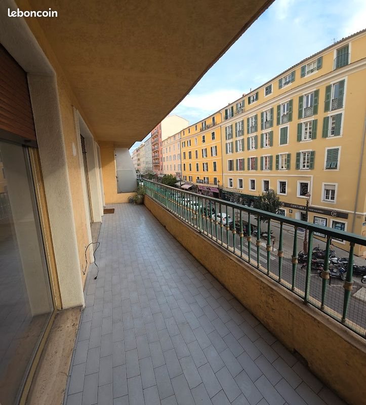 Appartement à louer, 44m², Ajaccio