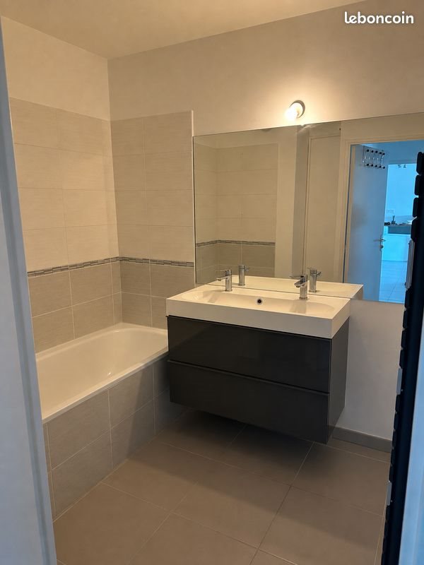 Appartement à louer, 60m², Marseille 11ème