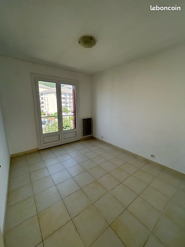 Appartement à vendre, 80m², Bastia