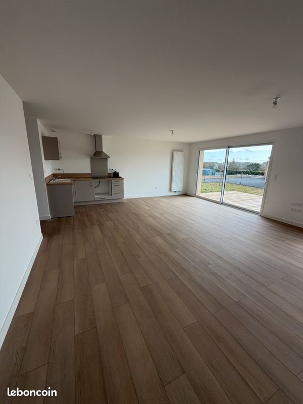 Maison à louer, 90m², Saint-Julien-de-l'Escap