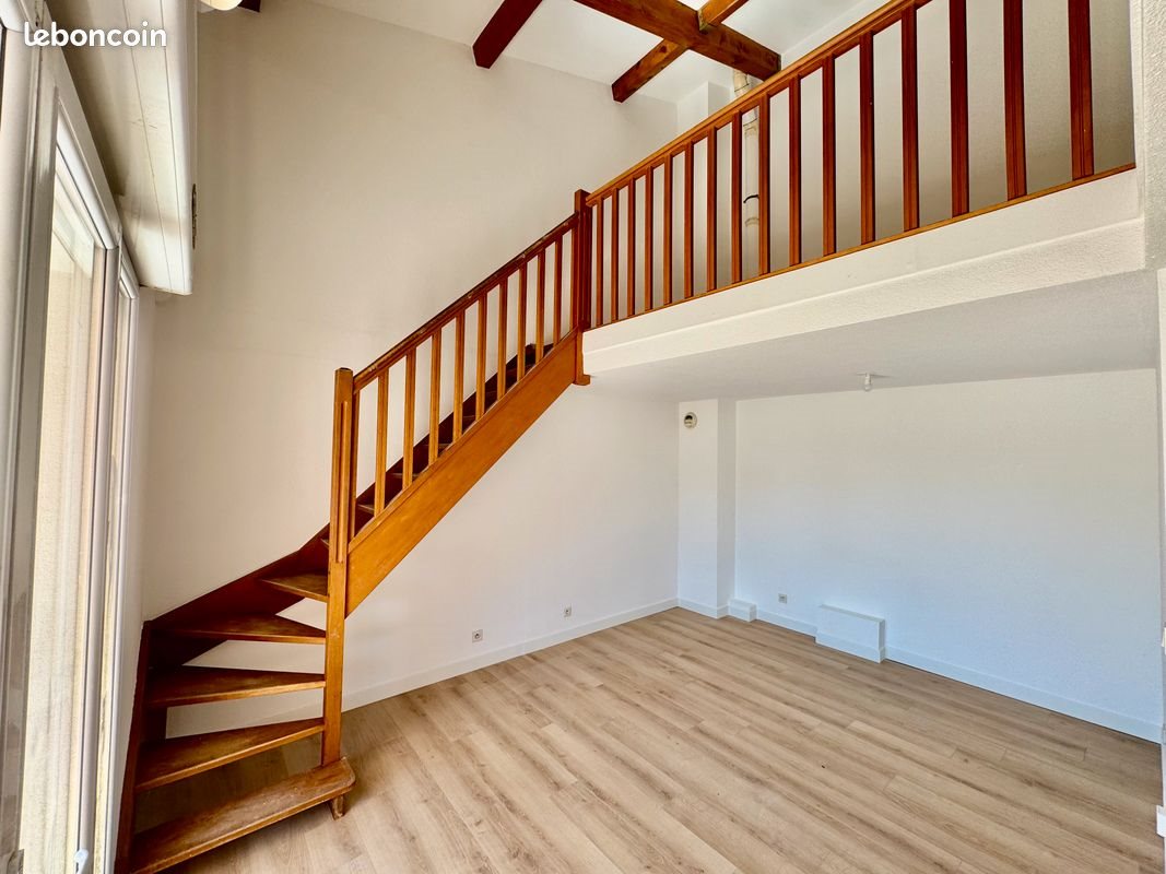 Appartement à louer, 56m², Roquevaire