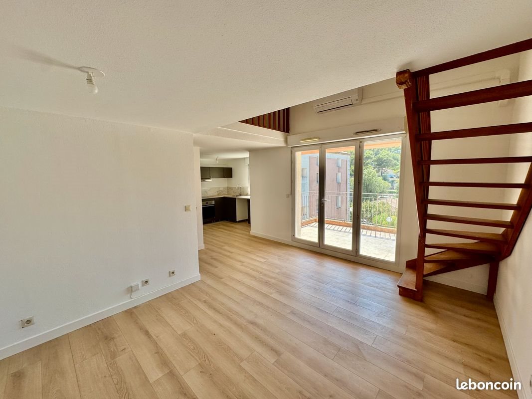 Appartement à louer, 56m², Roquevaire