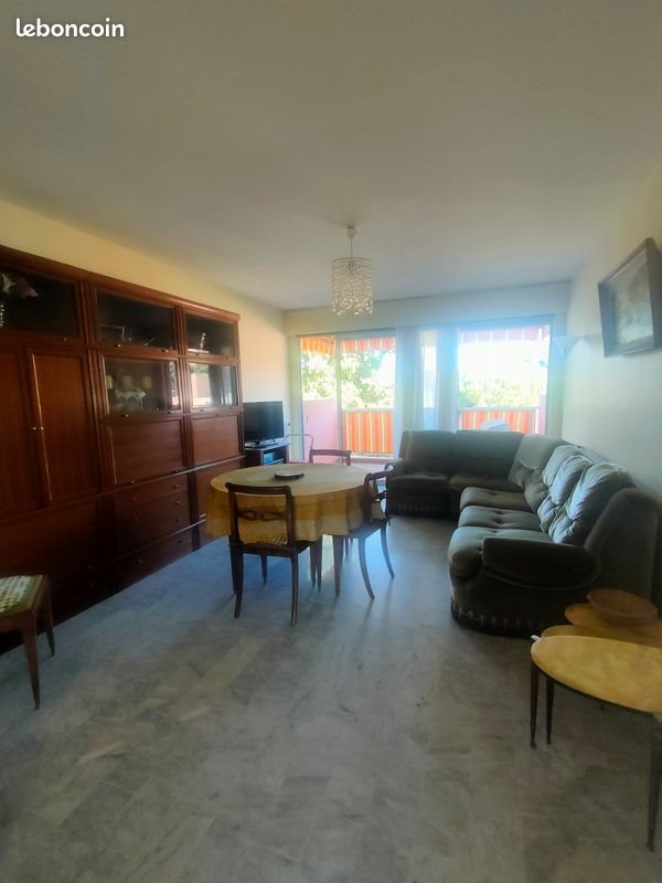 Appartement à louer, 69m², Vallauris