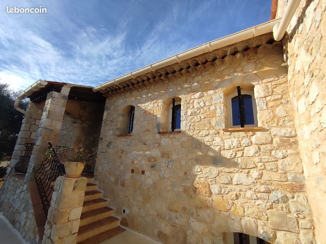 Appartement à louer, 128m², Saint-Laurent-du-Var