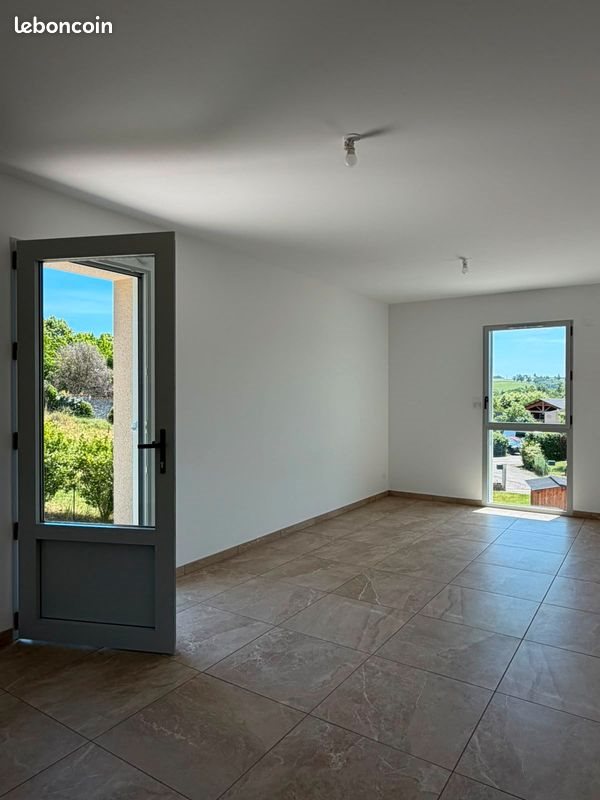 Appartement à louer, 84m², Maurs