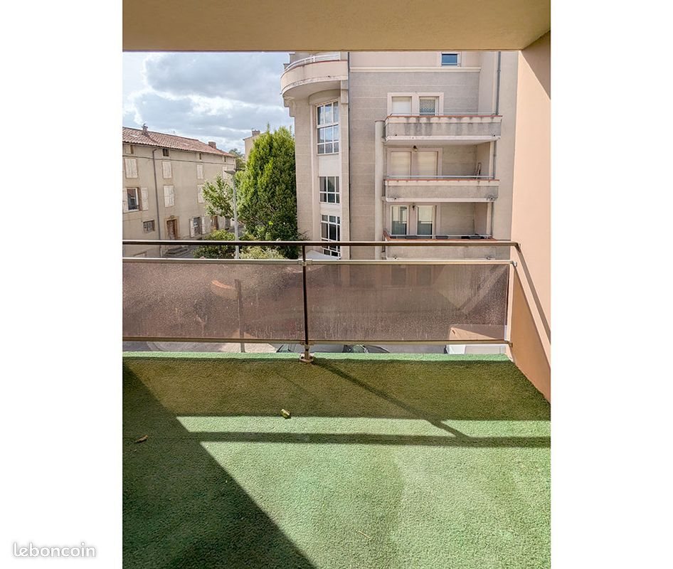 Appartement à louer, 61m², Millau