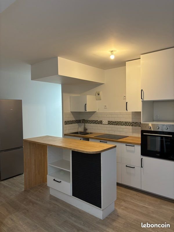 Appartement à louer, 47m², Evry