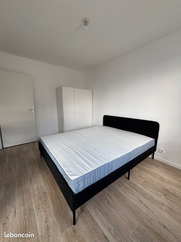 Appartement à louer, 47m², Evry