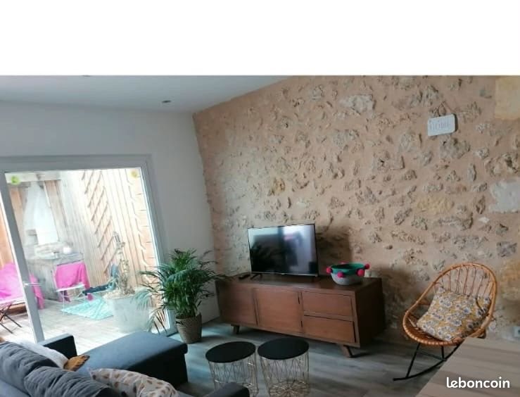 Maison à louer, 80m², Arveyres