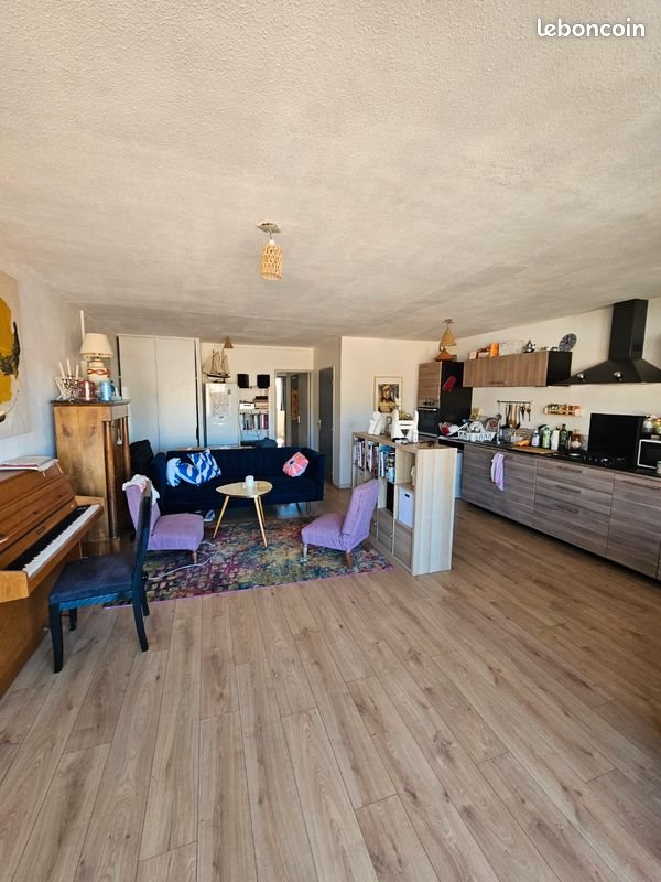 Appartement à louer, 81m², Marseille 16ème