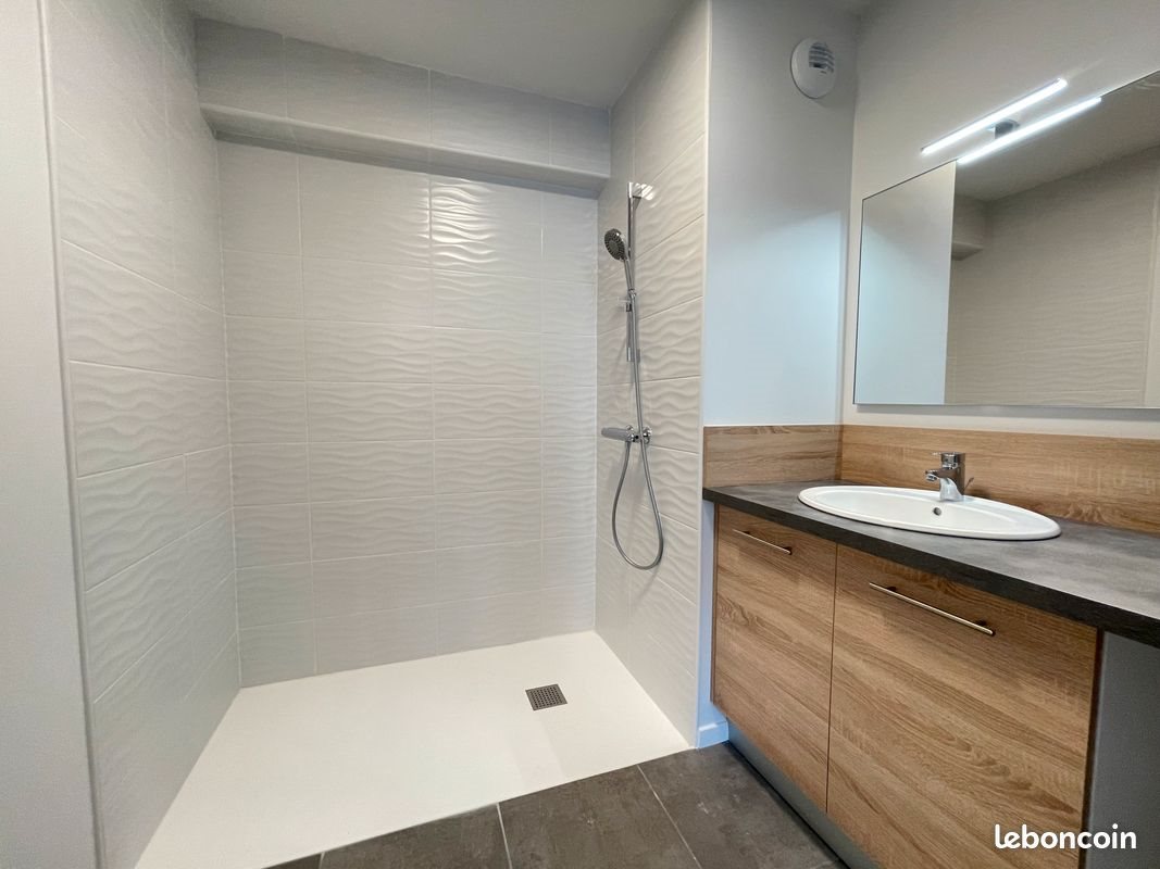Appartement à louer, 42m², Espalion