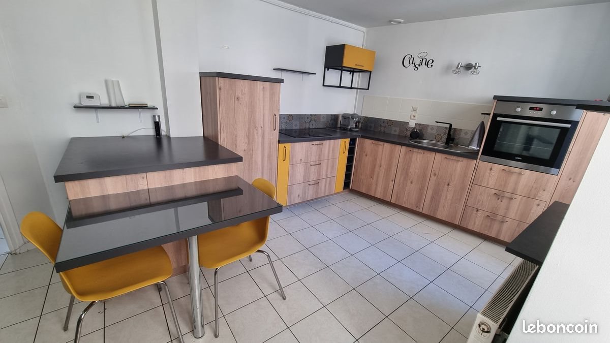 Appartement à louer, 85m², Charolles