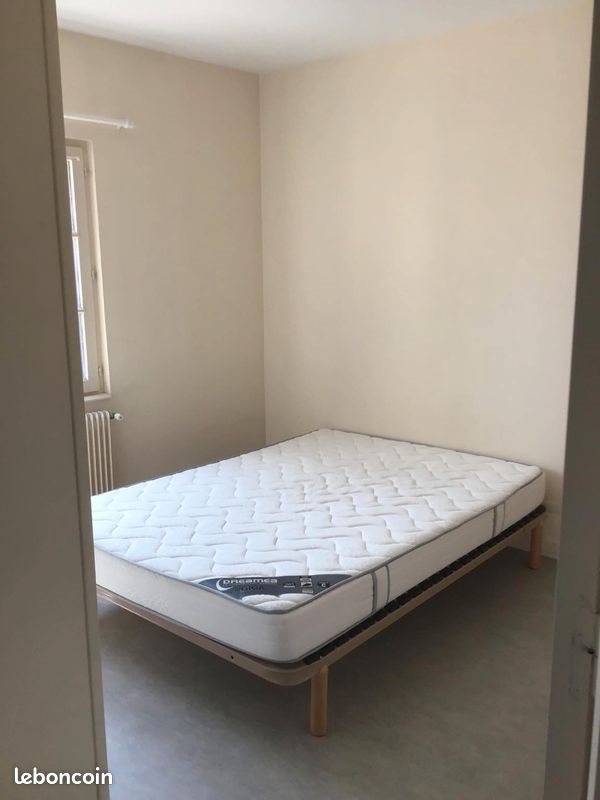 Appartement à louer, 31m², Issoudun