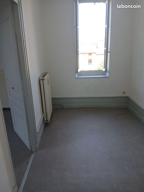 Appartement à louer, 81m², Saint-Amour