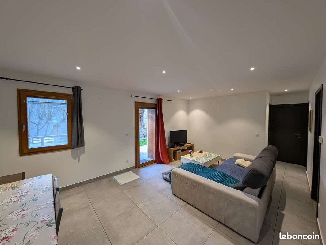 Appartement à louer, 83m², Coise-Saint-Jean-Pied-Gauthier