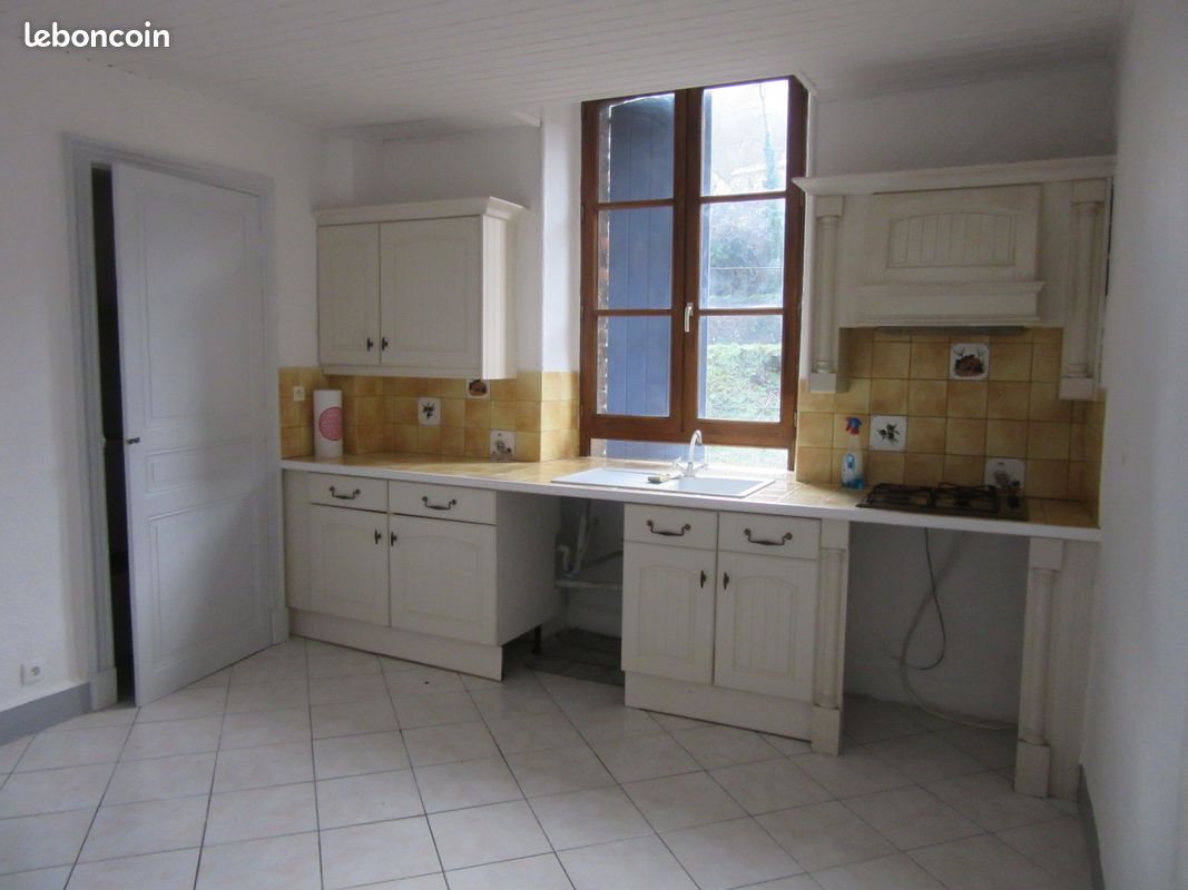 Appartement à louer, 74m², Robiac-Rochessadoule