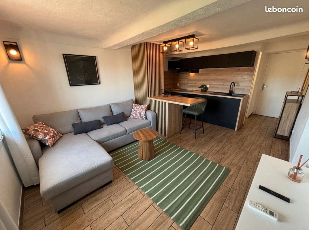 Appartement à louer, 45m², Vallauris