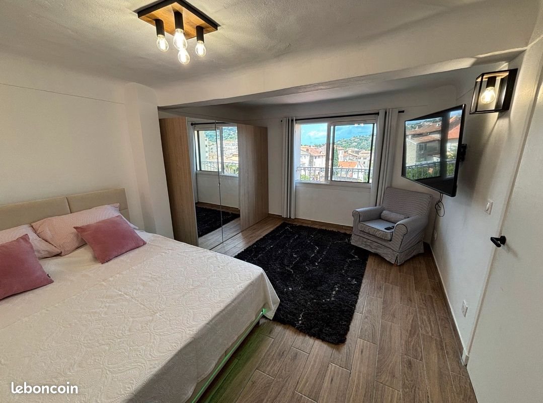Appartement à louer, 45m², Vallauris