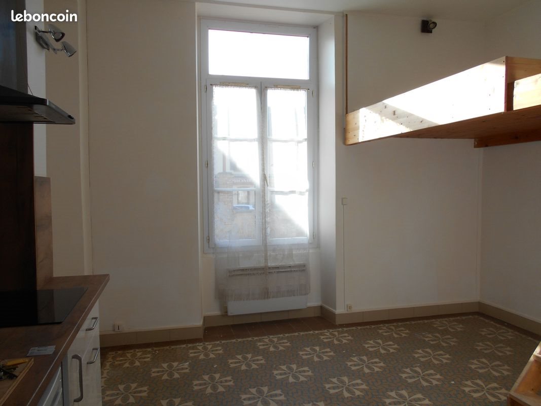 Appartement à louer, 18m², Cézy