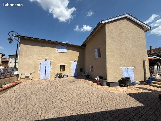 Maison à vendre, 225m², Saint-Marcellin-en-Forez