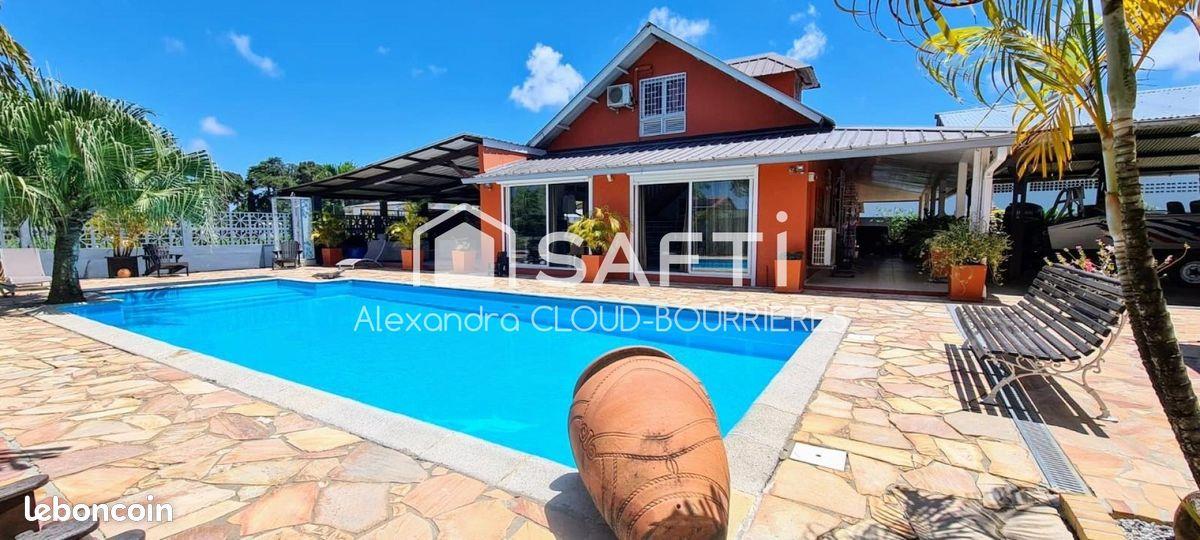 Appartement à vendre, 960m², Kourou